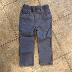 NWOT GRAY JEANS 3T